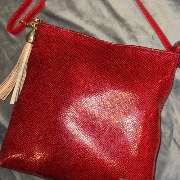 LAND Red Leather Snakeskin Glossy Cowhide Crossbody Bag w Gold Fringe Tassle EUC - Picture 5 of 13